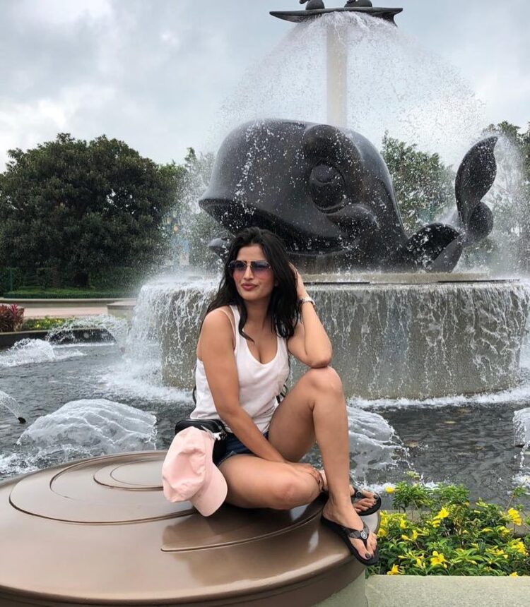 rj karishma feet 4