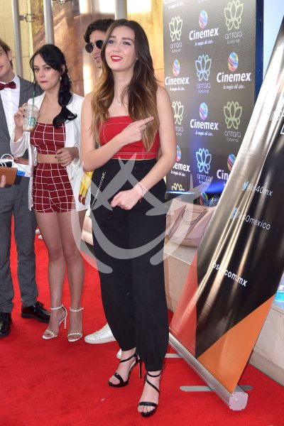 roberta damian feet 4