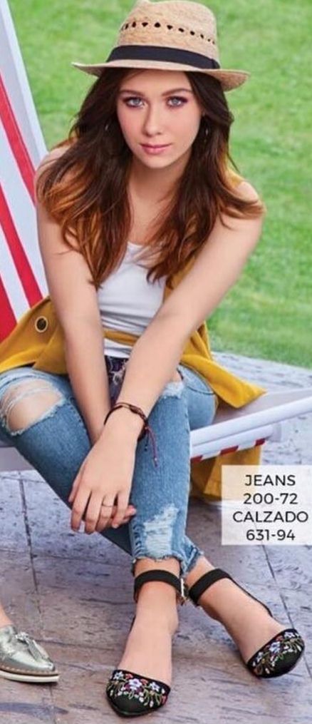 roberta damian feet 5