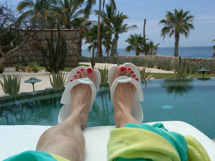 robin mcgraw feet 1