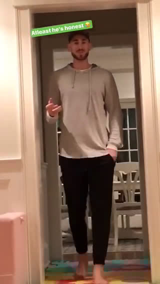 robyn hayward feet 4