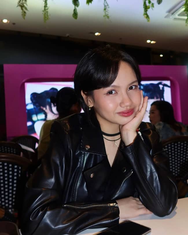 rocelyn ordonez feet 6