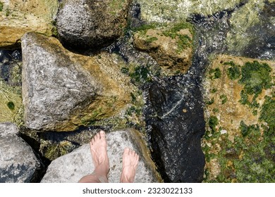 rockyoutcrop feet 4