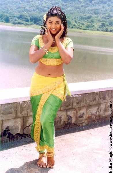 roja selvamani feet 2