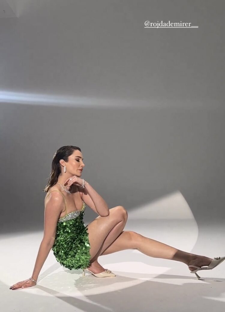 rojda demirer feet 6