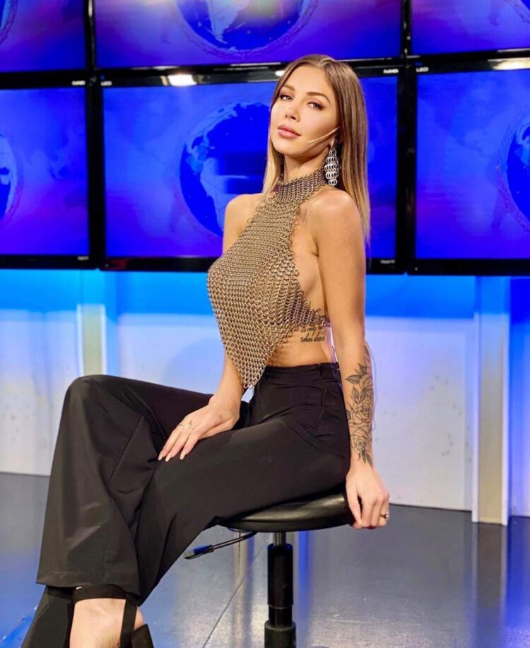 romina malaspina feet 4