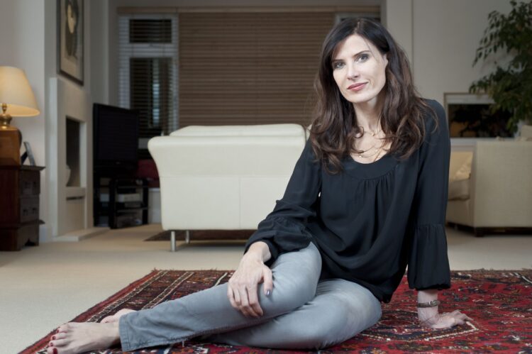 ronni ancona feet scaled