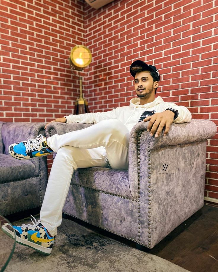 roozehra khan feet 2