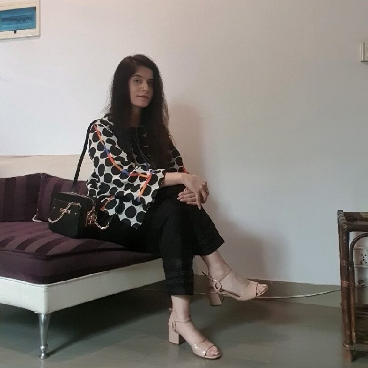 roozehra khan feet 3