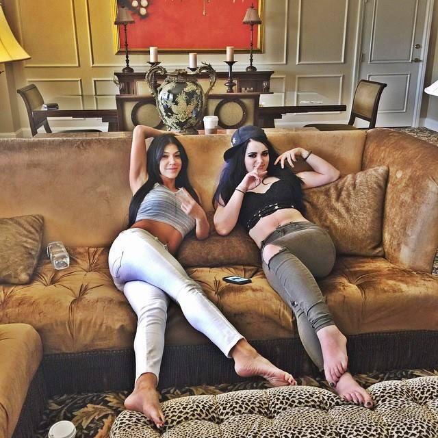 rosa mendes feet 5