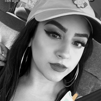 rosaliesaysrawr feet 4