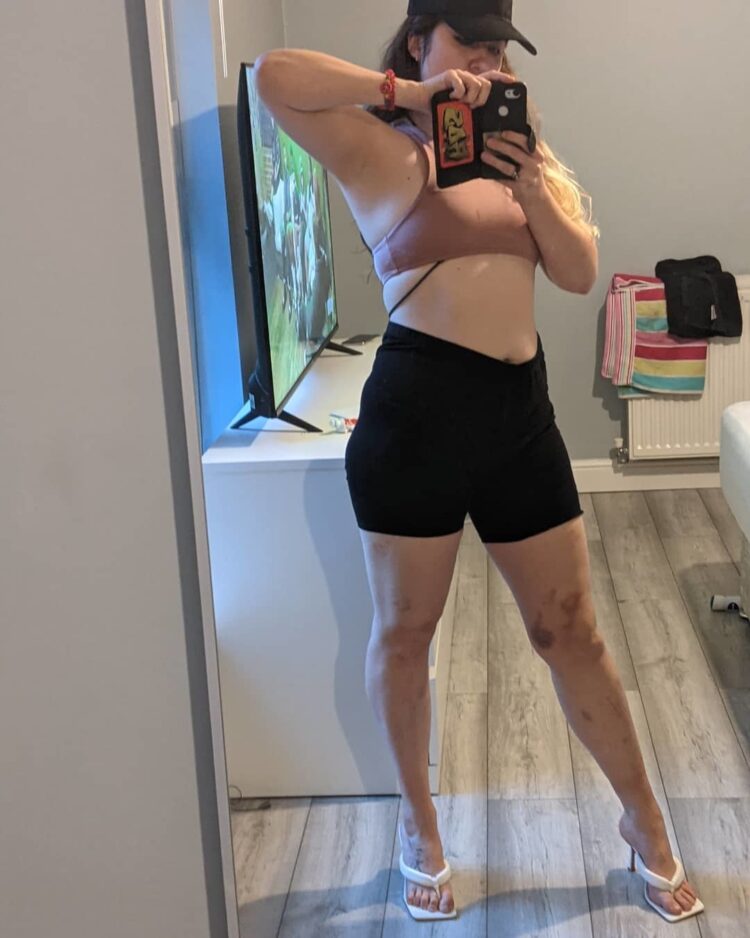 rosamund hanson feet 5