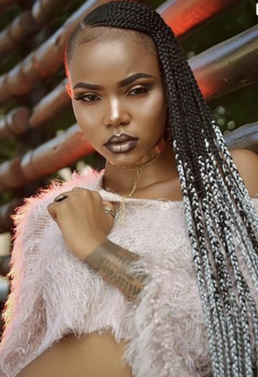 rosary robert iwole feet 3