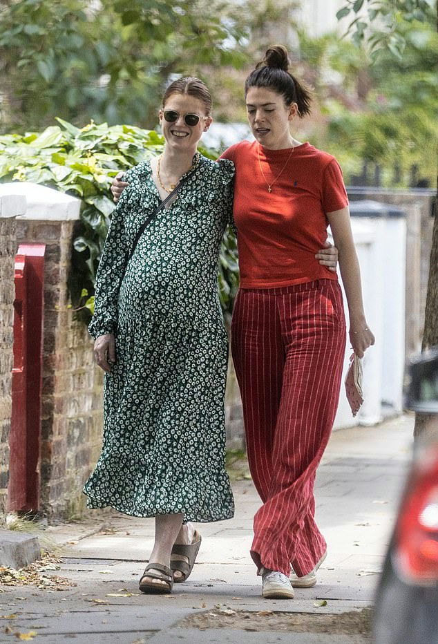 rose marie leslie feet 4