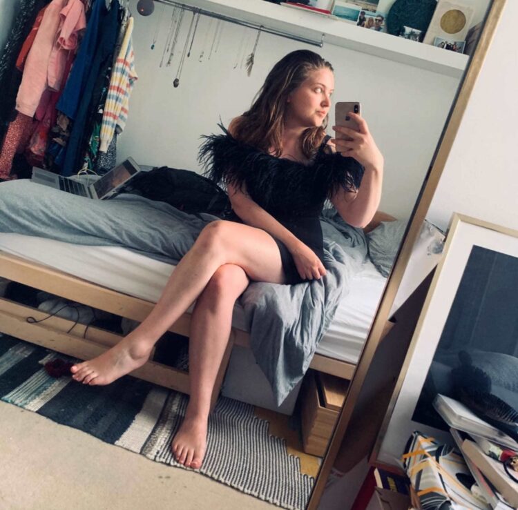 rosianna halse rojas feet 5