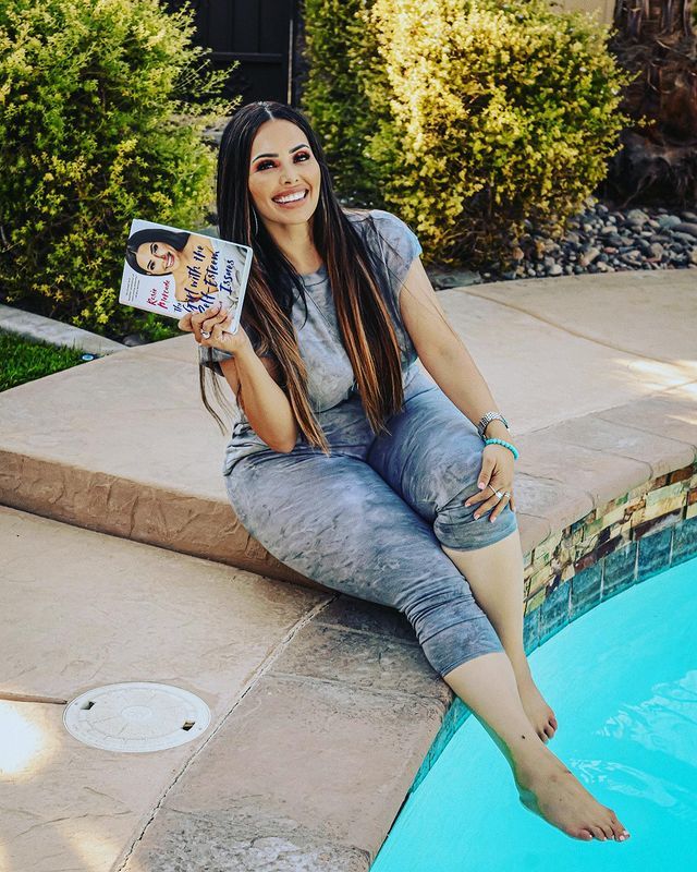 rosie mercado feet 3