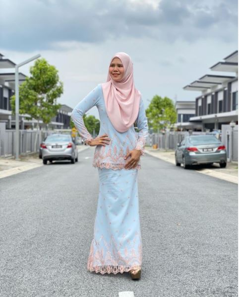 rosmayati sidik feet 2