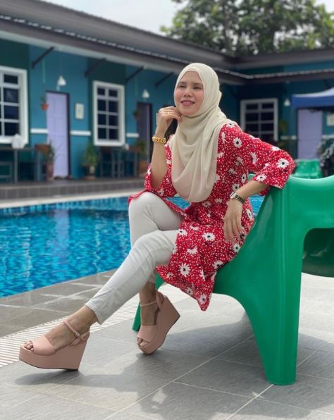 rosmayati sidik feet 4