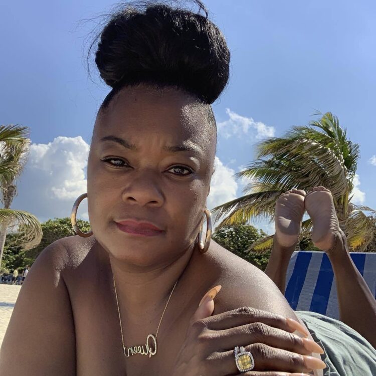roxanne shante feet 5