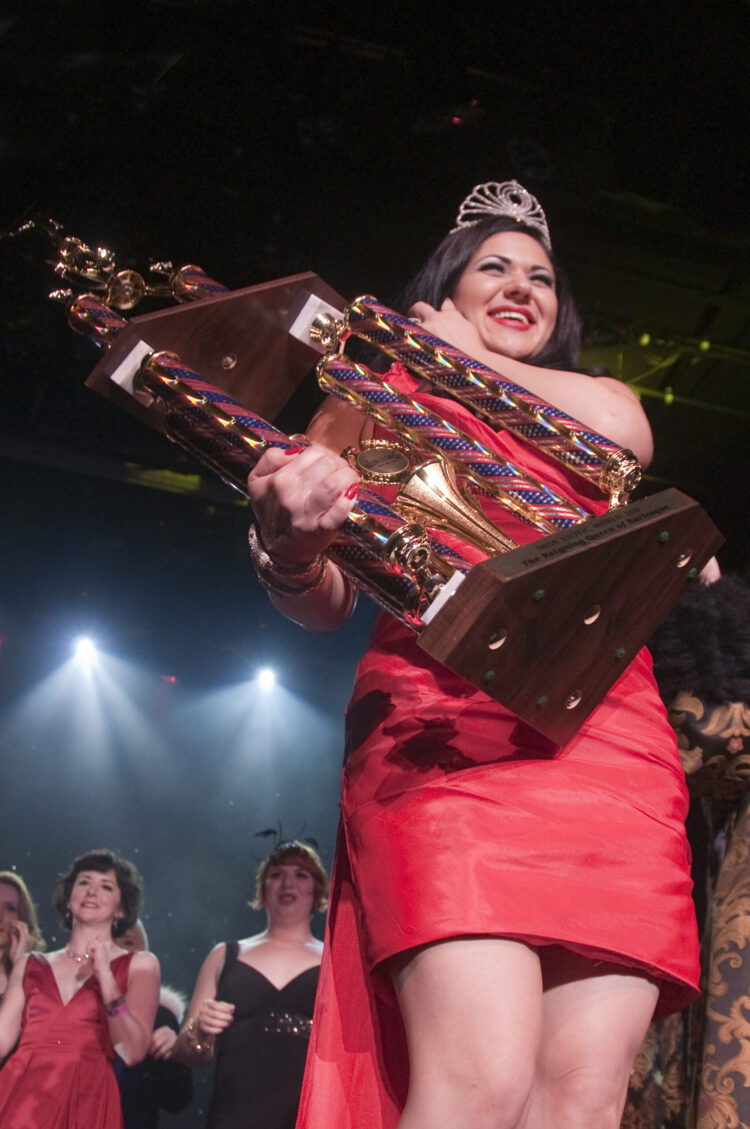 roxi chen feet 5 scaled