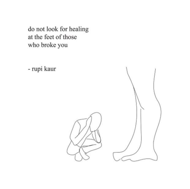 rupi kaur feet 5