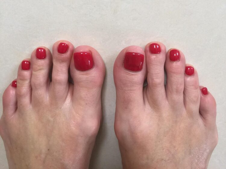 ruth langsford feet 2