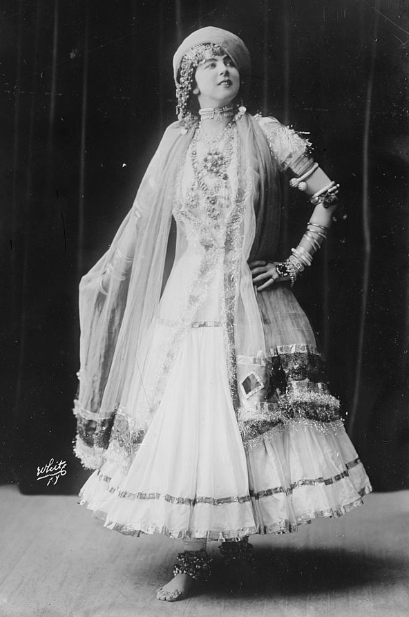 ruth st. denis feet 1