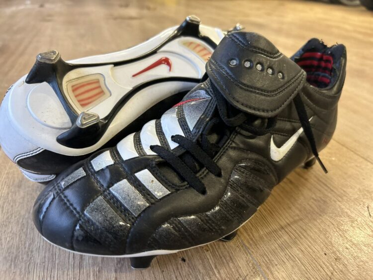 rya nightingale feet 6