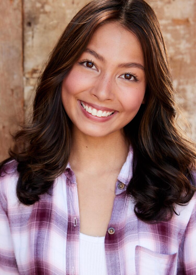 rylie vetica feet 6 scaled