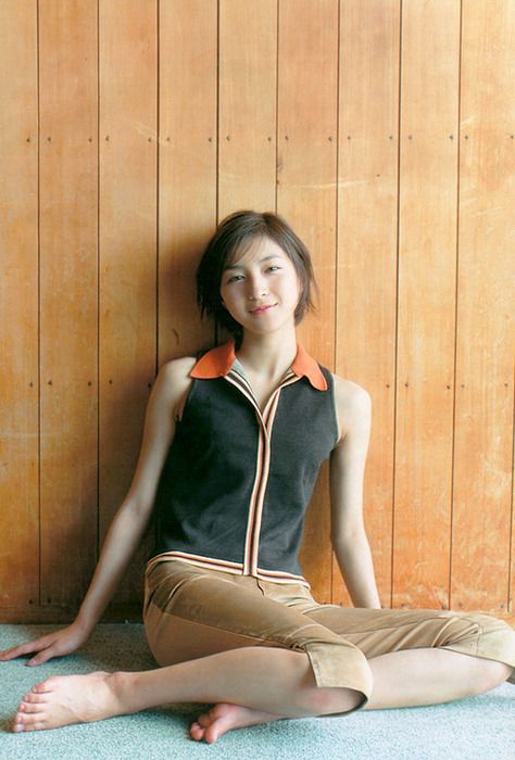 ryoko hirosue feet 3