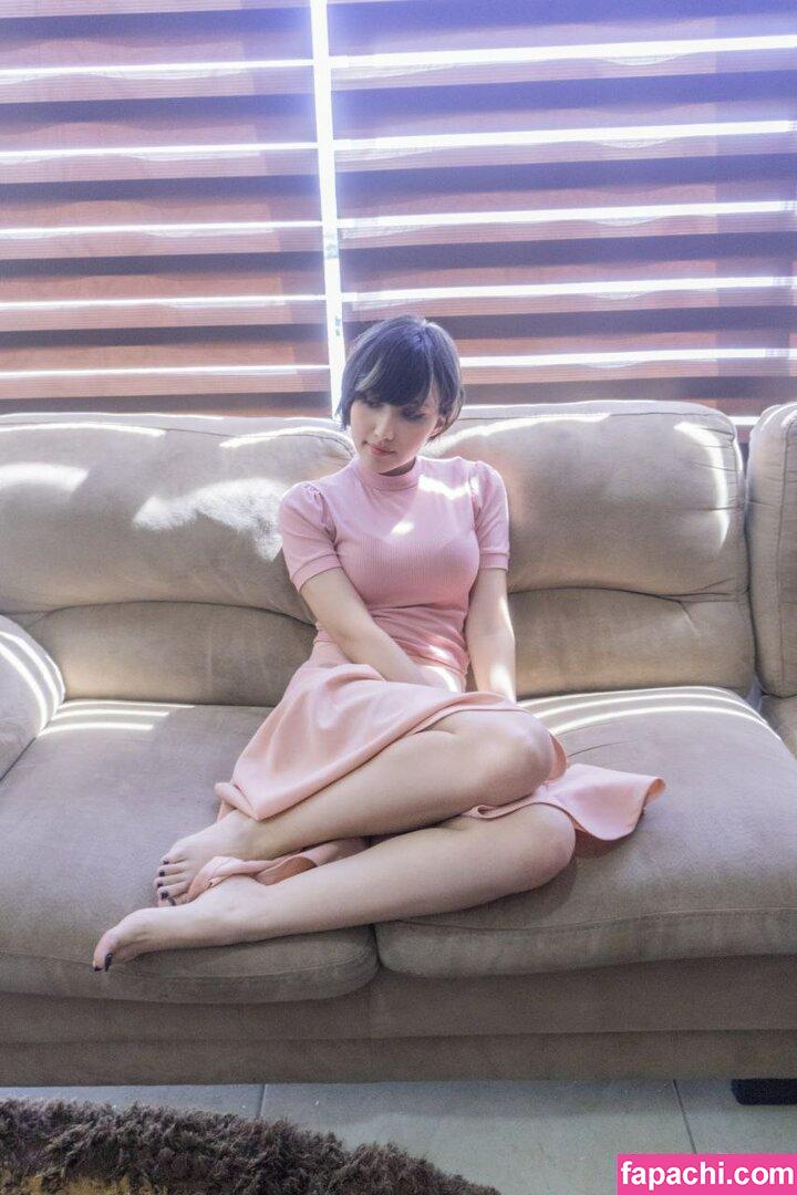 s meriweather feet 3