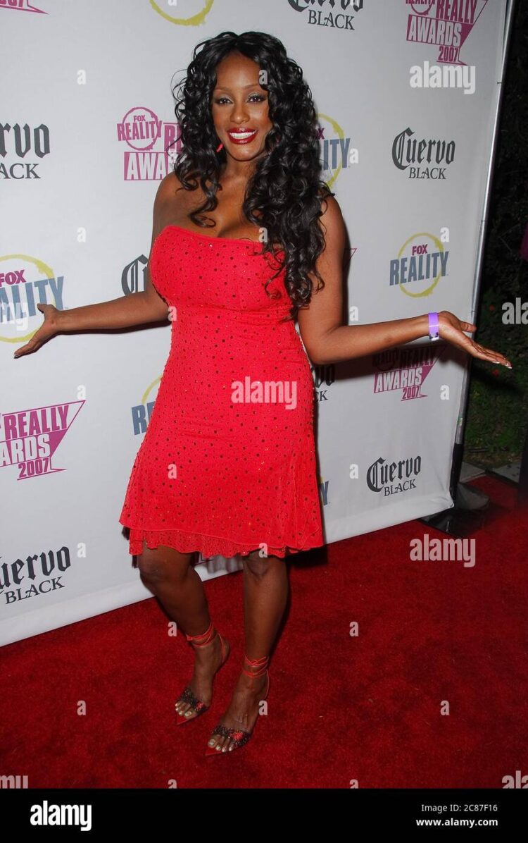 saaphyri windsor feet 6