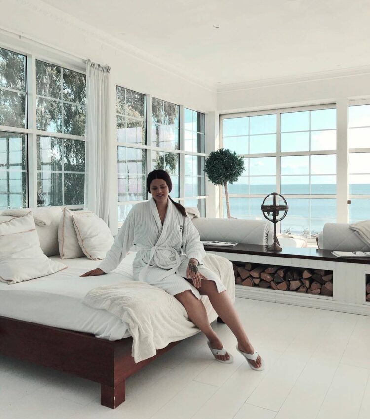 saara maria forsberg feet