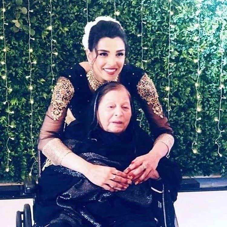 sabiha khanum feet 5