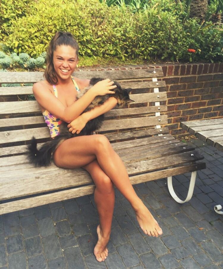 sabrina bartlett feet