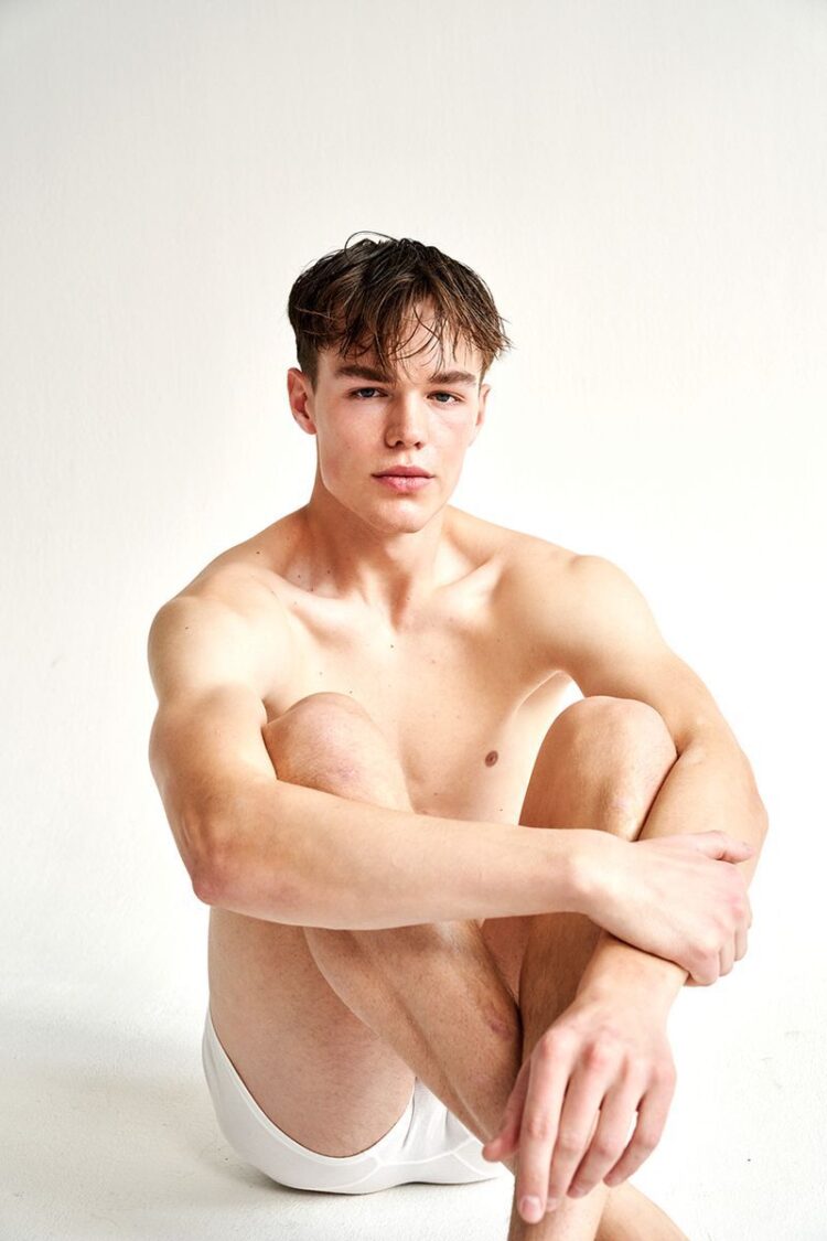 sabrina caminski feet 5