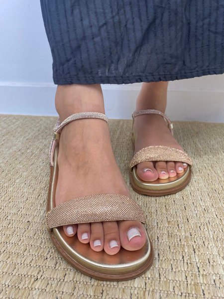 sabrina dourado feet