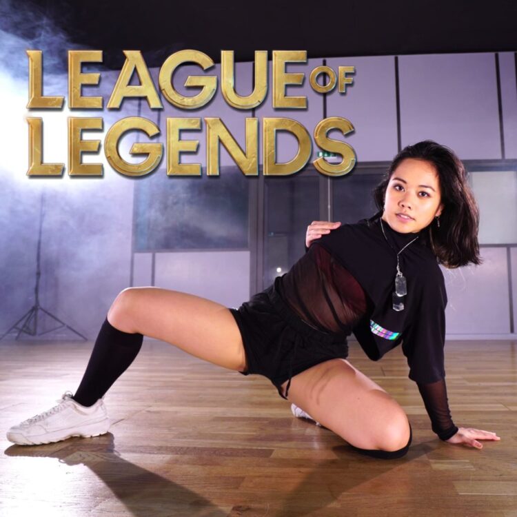 sabrina lonis feet 5