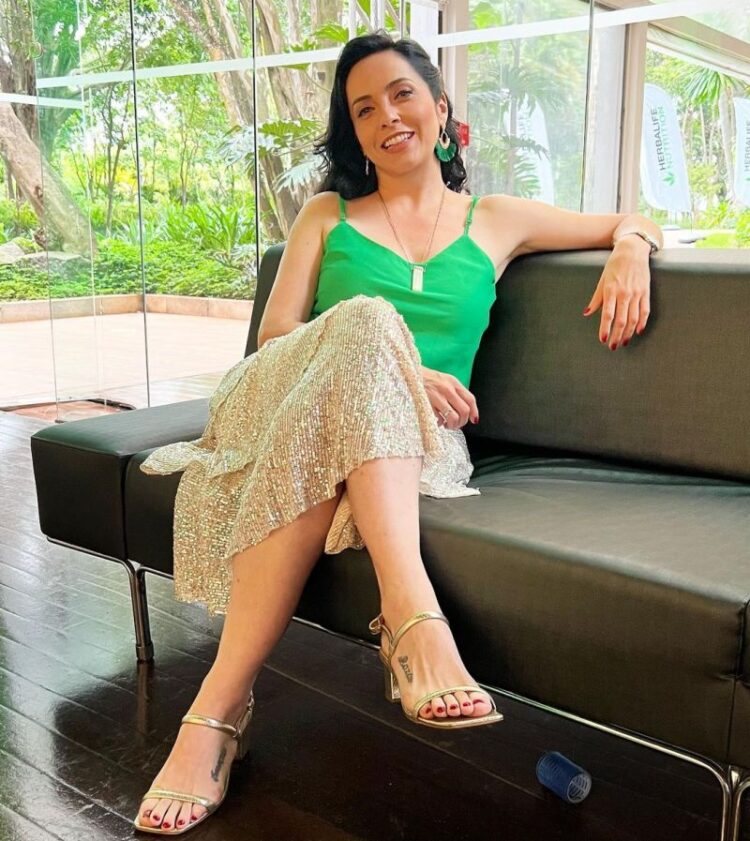 sabrina oliveira feet 3