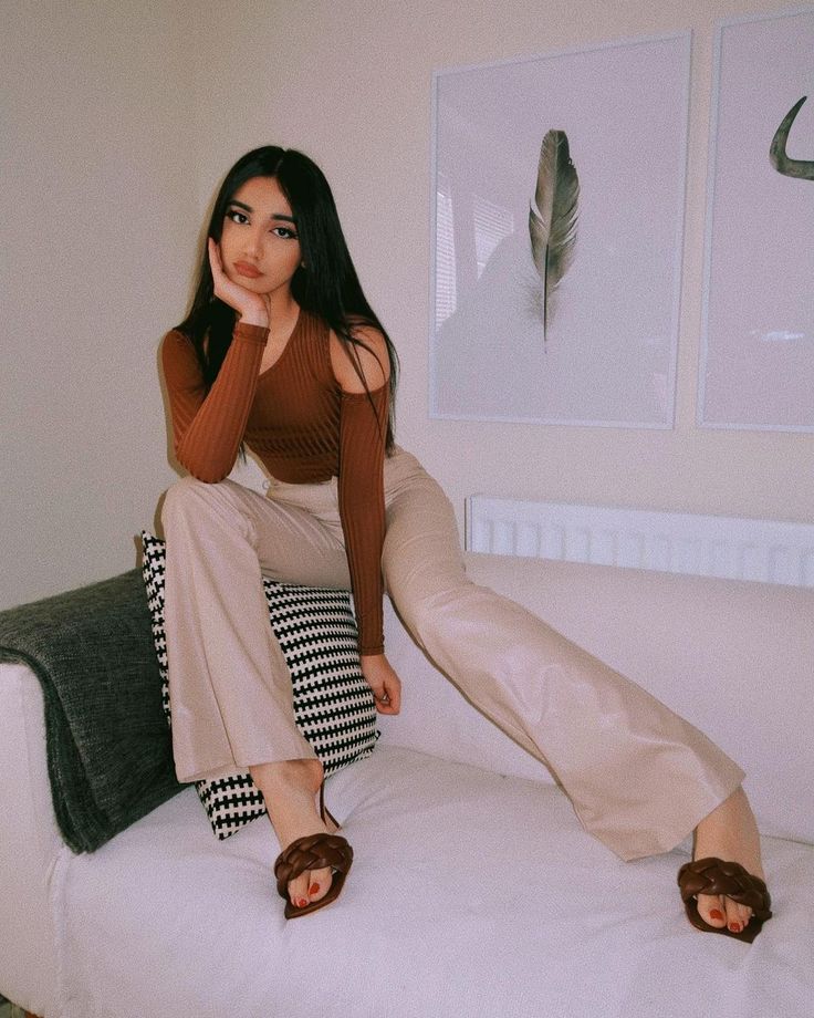 sabrina tam feet 4