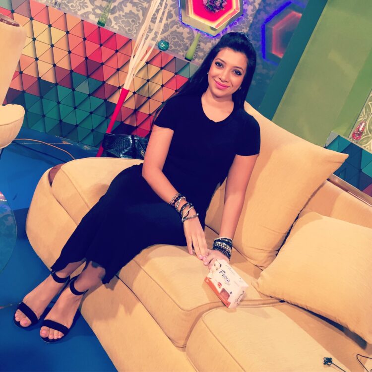 sachini ayendra feet 4