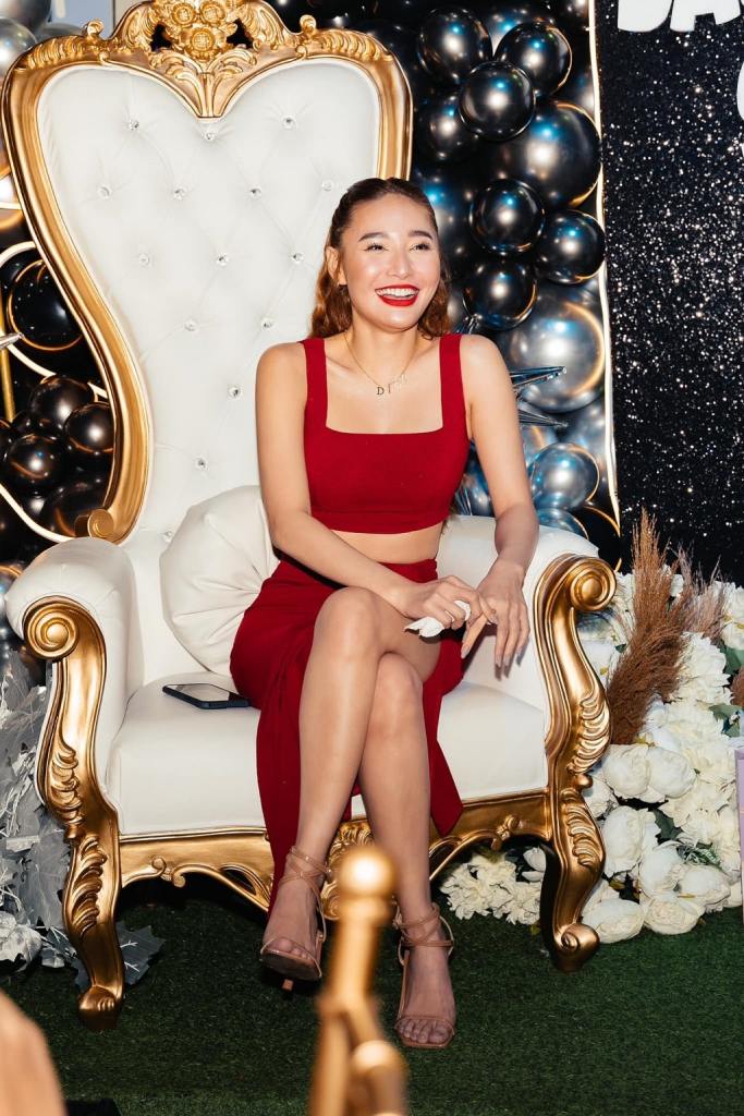 sachzna laparan feet 5