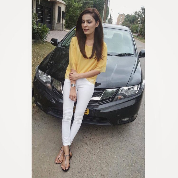 sadia ghaffar feet 2