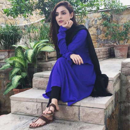 sadia ghaffar feet