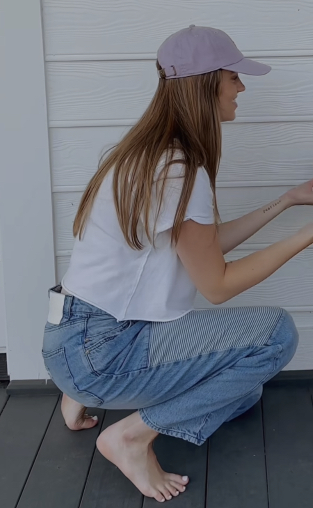 sadie robertson feet