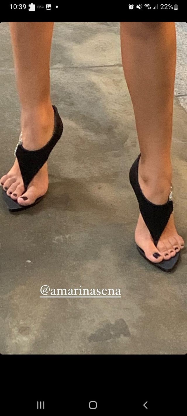 saena feet 6