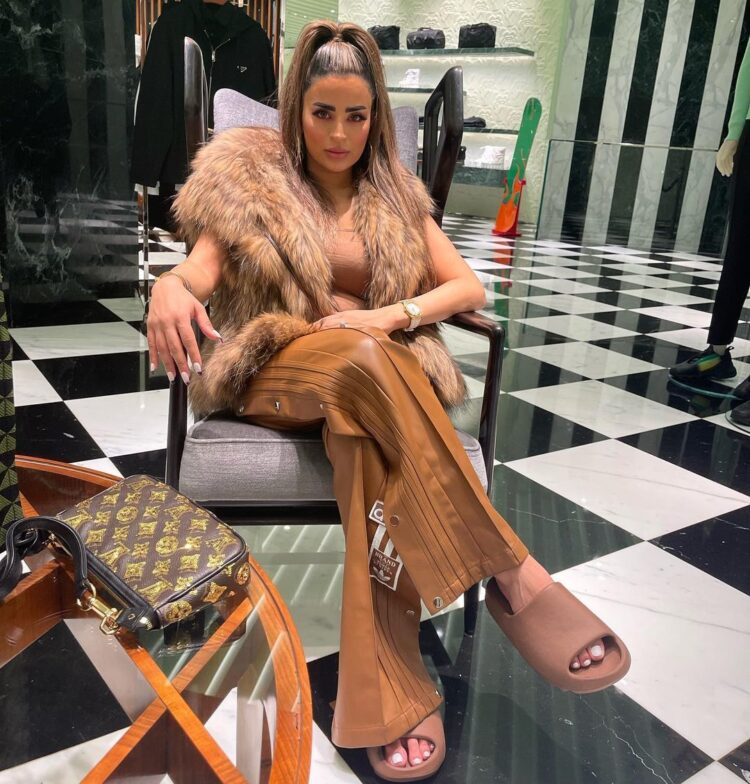 safa siddiqui feet 2