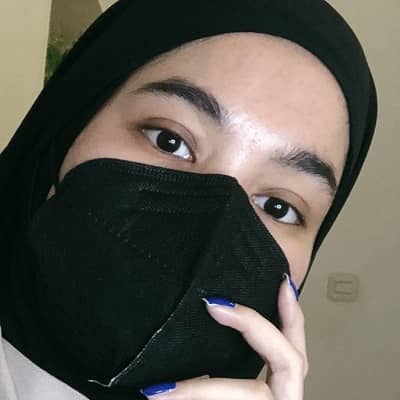 safarah afifah putri feet 5