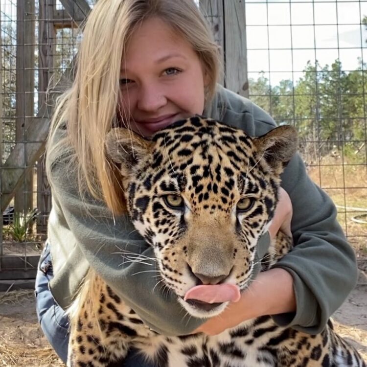 safari sammie feet 5