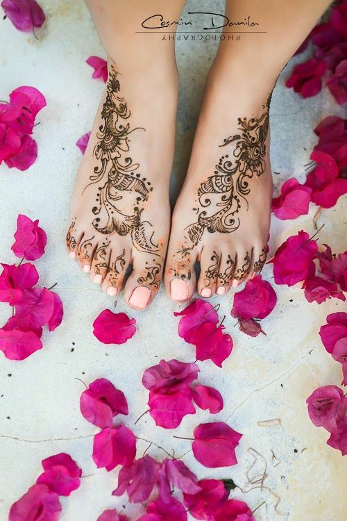 safia flowers feet